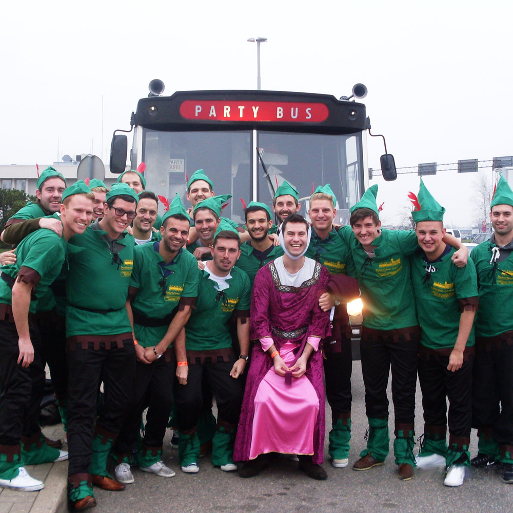Party Bus Airport Pickup Without STRIPPERS in Riga for Stag Party