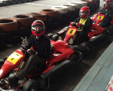 Indoor karting 8 min