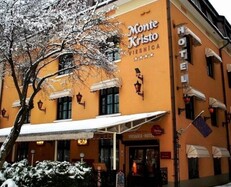 Monte Kristo Hotel